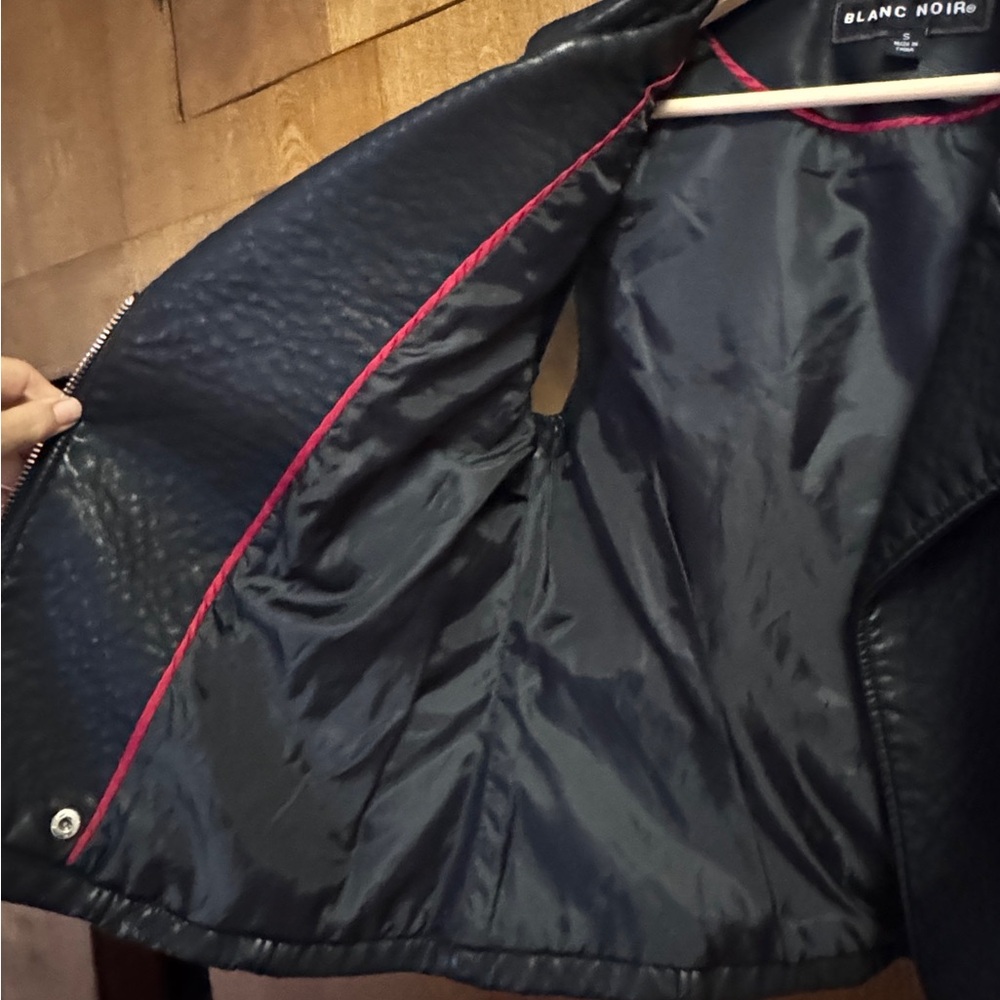 Blanc Noir Women's Quilted Black Vest - Picture 5 of 8